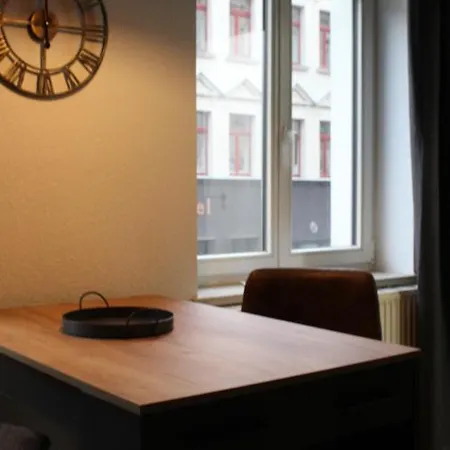 Apartment Suiteable Living Hochwertiges Studio Direkt An Der Karl Heine Strasse